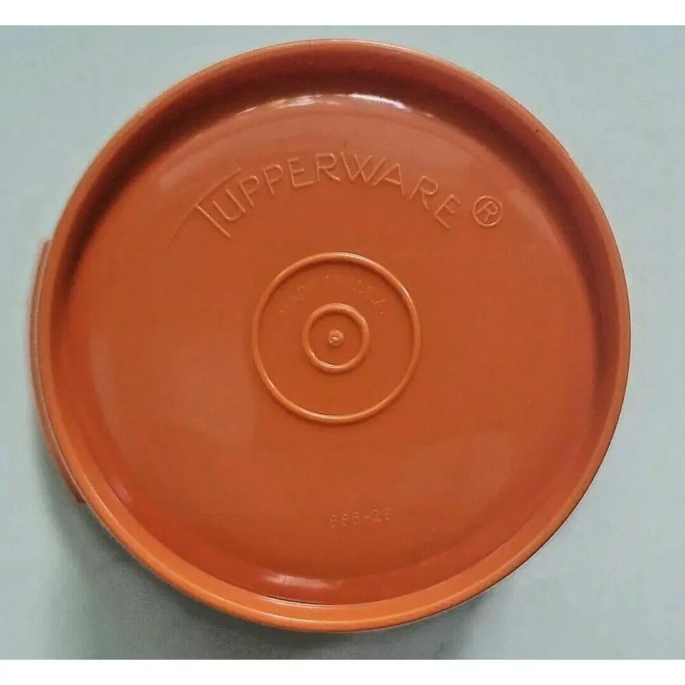 Vintage‎ Tupperware 886-31 Orange 4.5